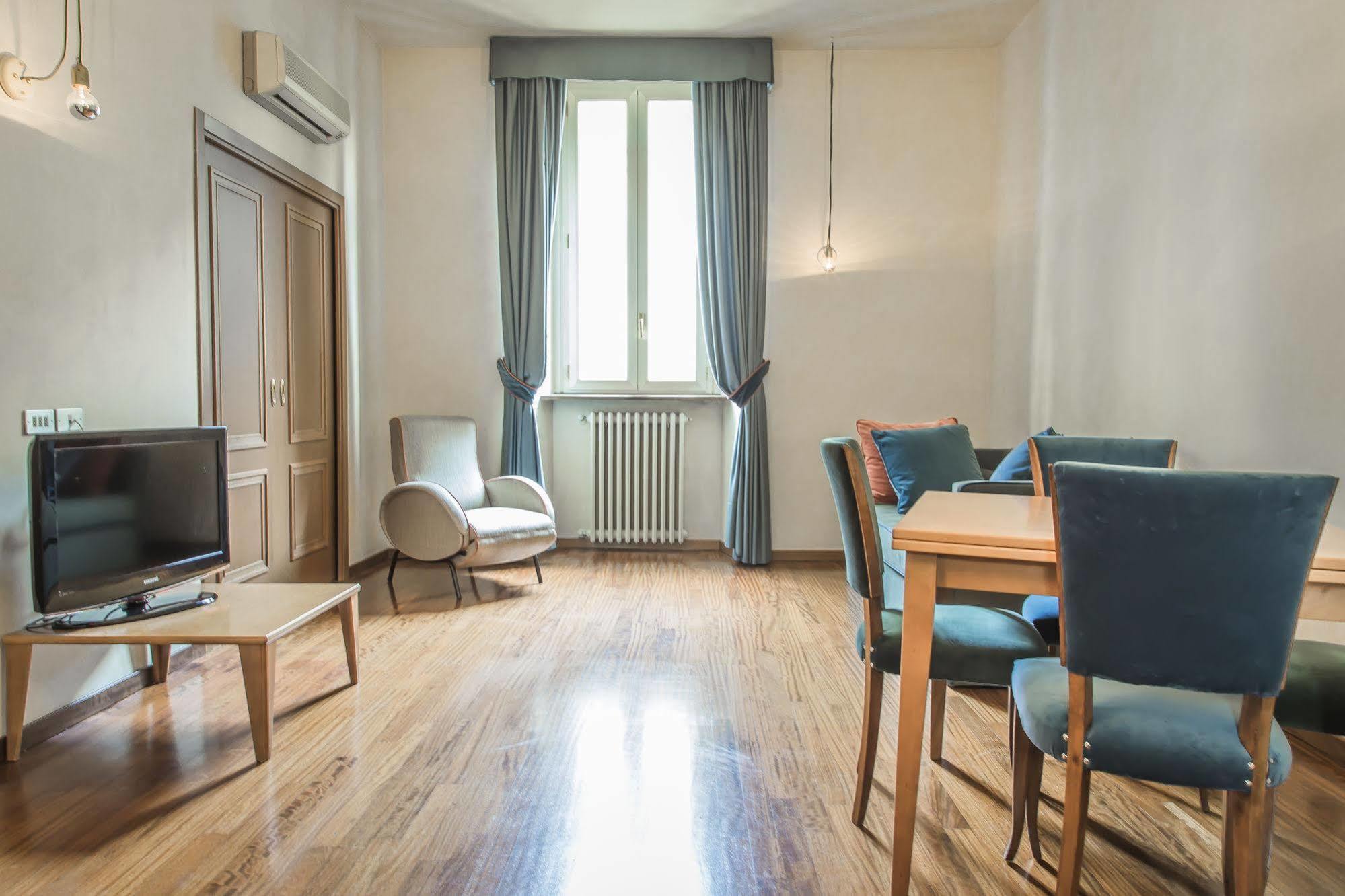 Brera In San Babila Milan
