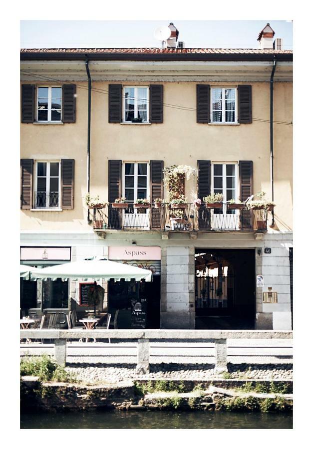 Taking A Walk In The Beating Heart Of Navigli Apartment *
