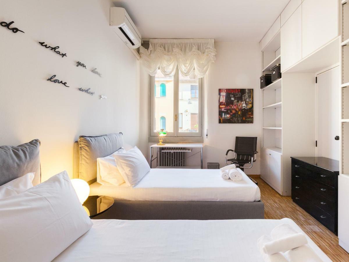 Easyhomes - Corso Vercelli Appartamento *
