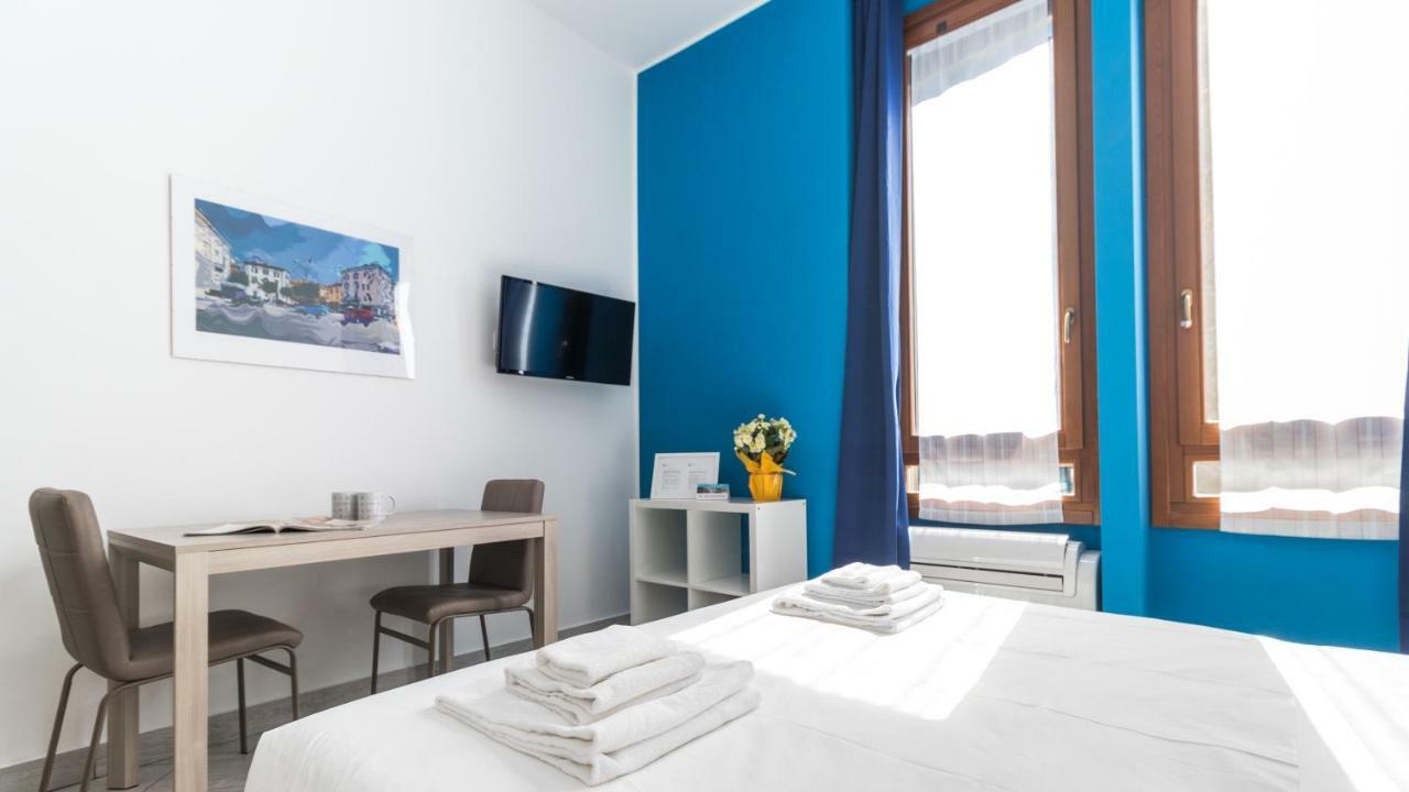 Italianway - Napo Torriani 22 B * Milan