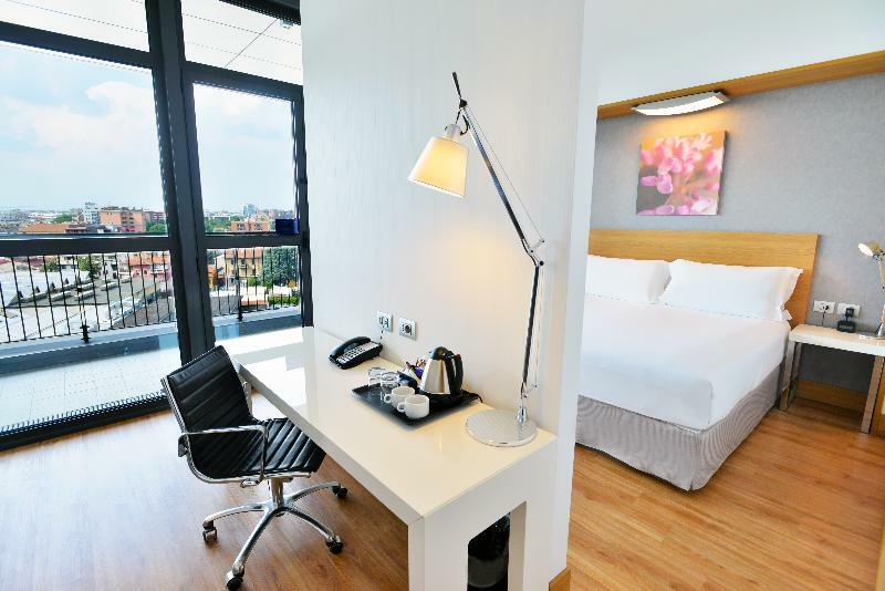 Hilton Garden North Hotel