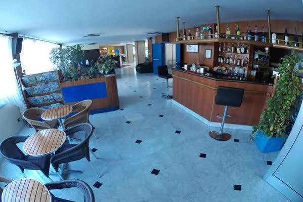 Hotel Ginosi Arizona Milão