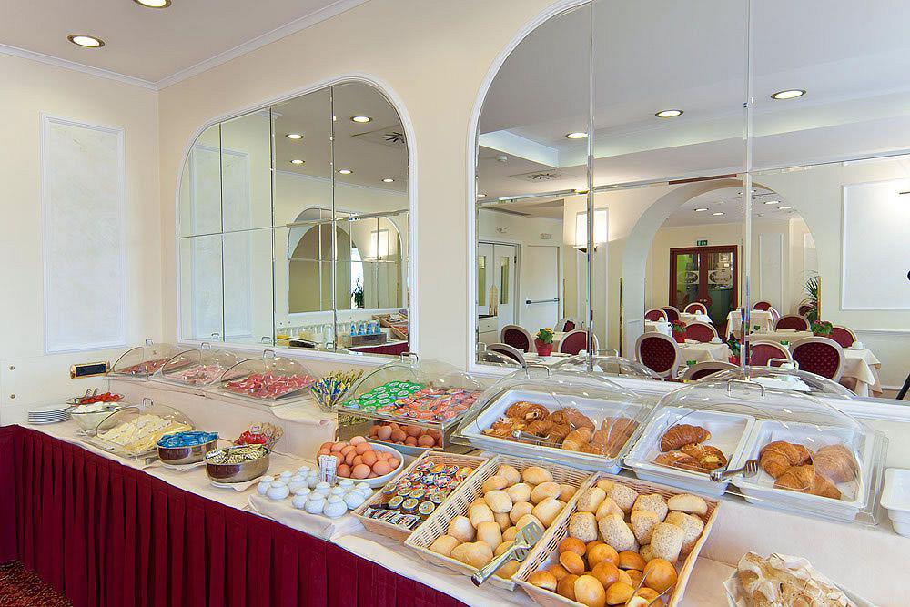 Hotel Ih Ambasciatori