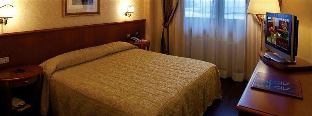 Unaway & Quark Due 4* Milan