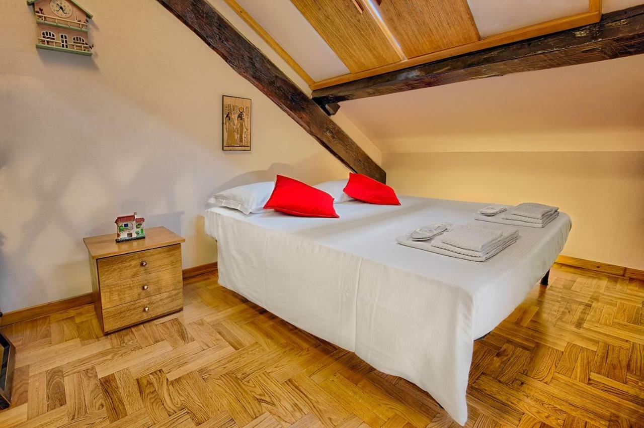 Duomo-city Life In The Heart Of The City! Apartment