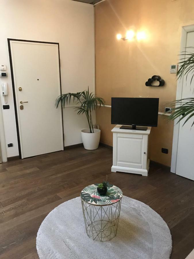 Loft Nel Cuore Di Brera Apartamento Milão