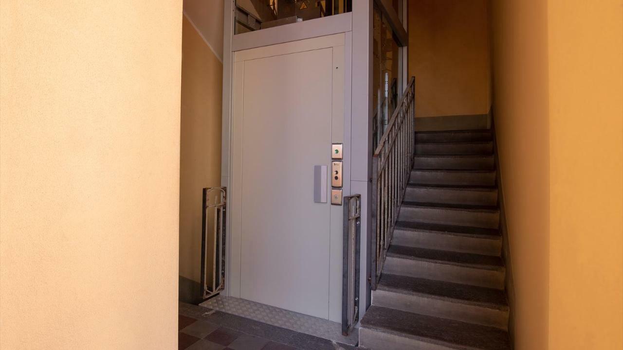 Casa Dela * Milano