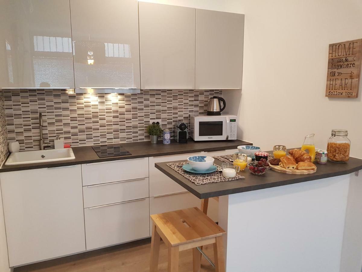 M.h.s. Apartment *