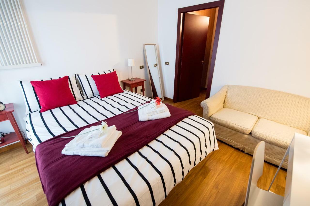 Airguest Crocetta Loft Appartamento *