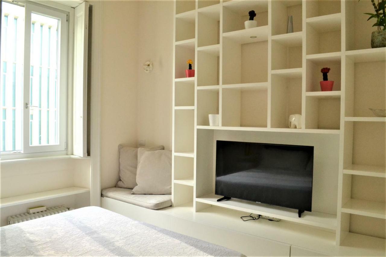 Gae Aulenti Apt