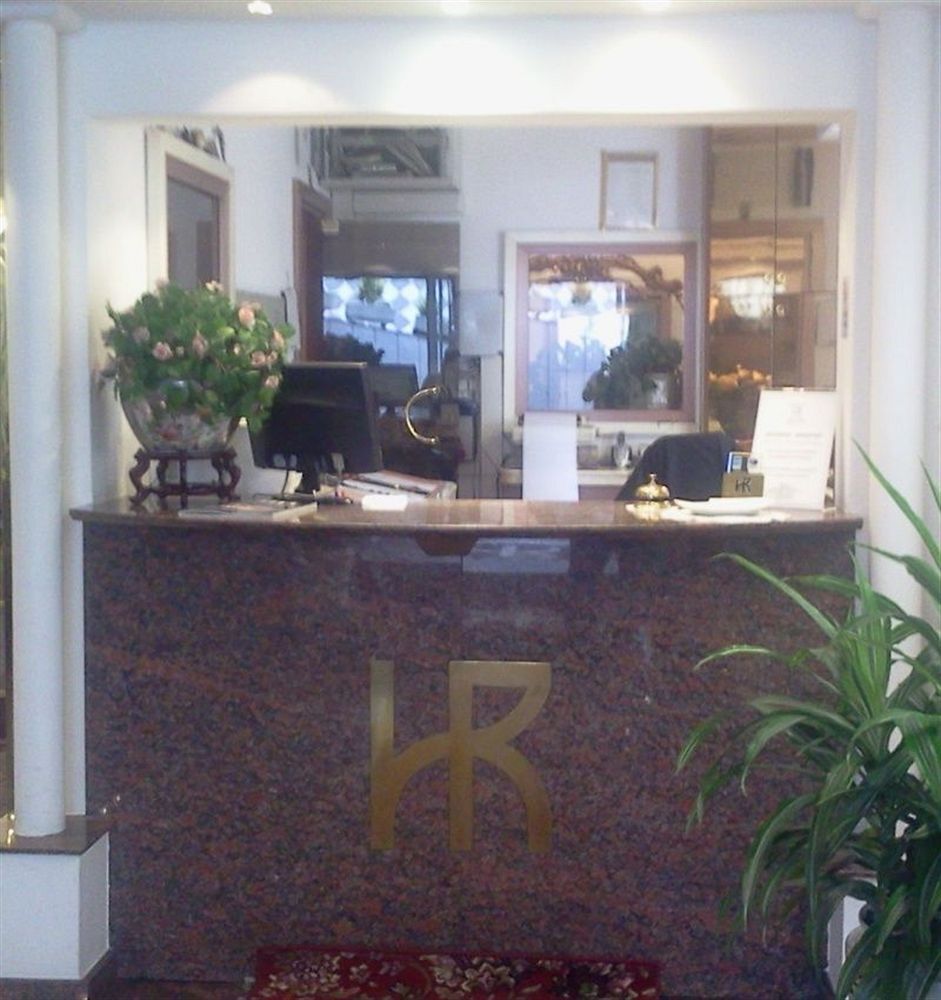 Hotel Roma 4*