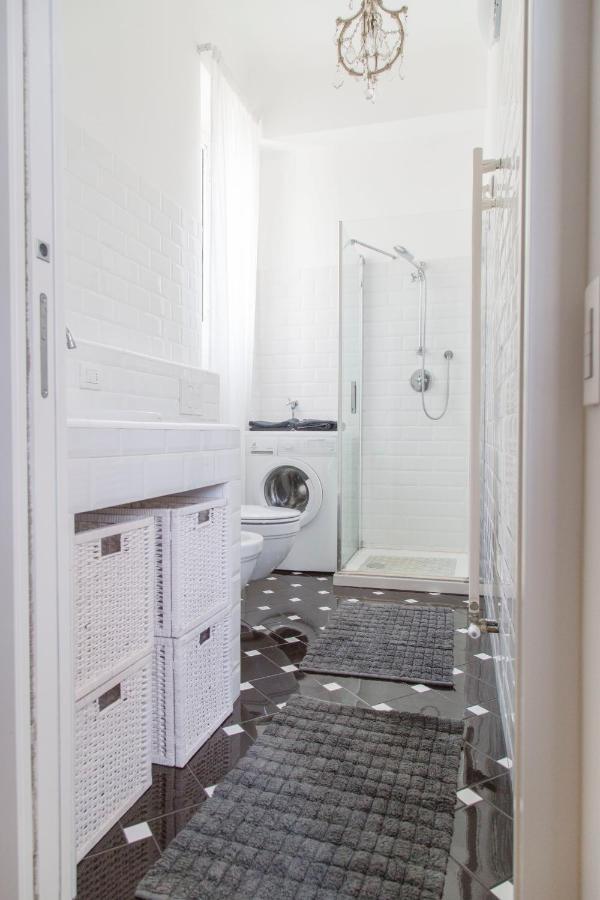 Modern And In Porta Romana Apartment Milan