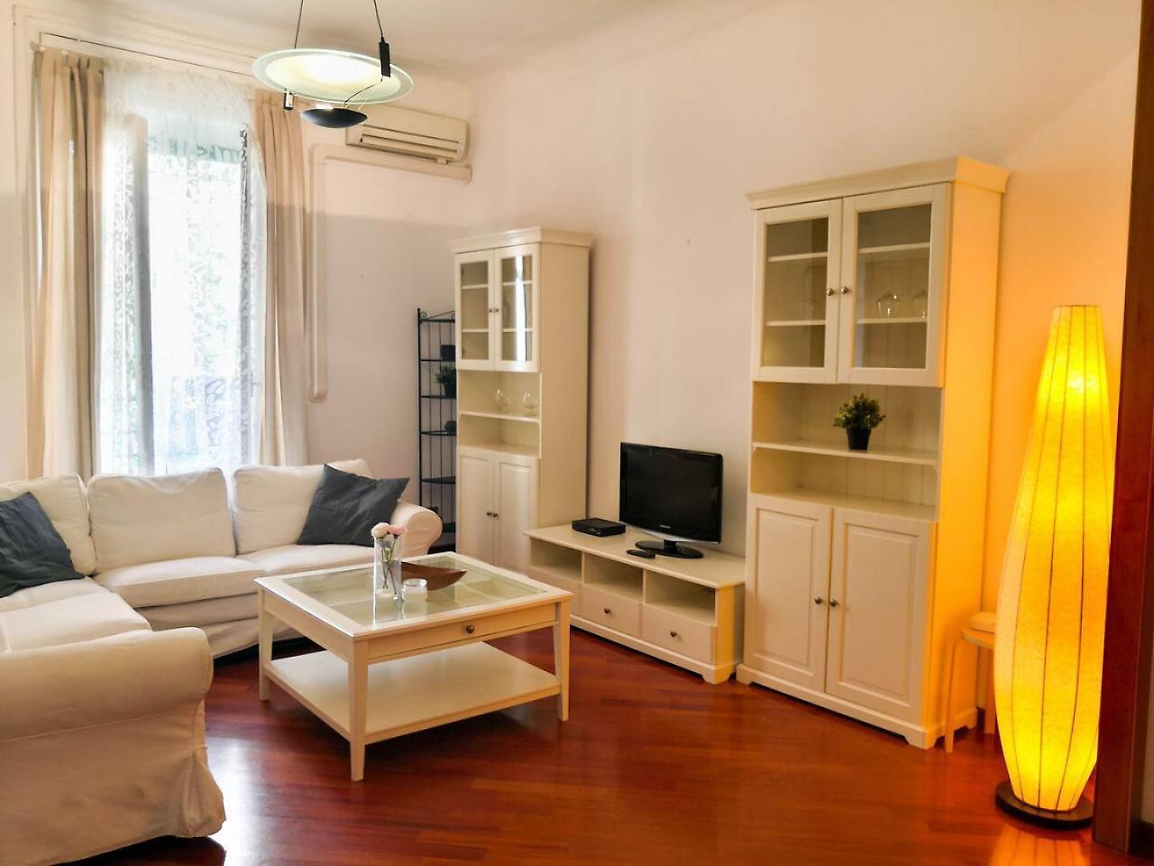 Joivy 1 Bedroom Next To Piazza Leonardo Da Vinci Apartment *
