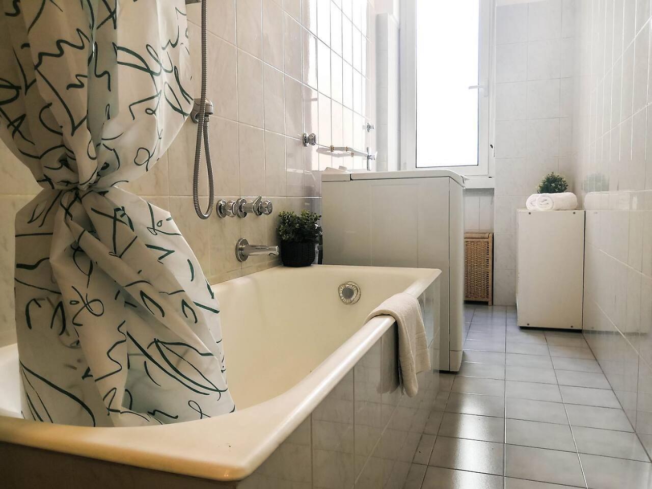 Joivy 1 Bedroom Next To Piazza Leonardo Da Vinci Apartment