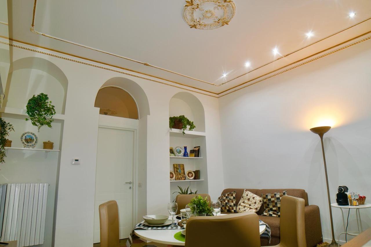 Splendido Trilocale Zona Isola Apartment