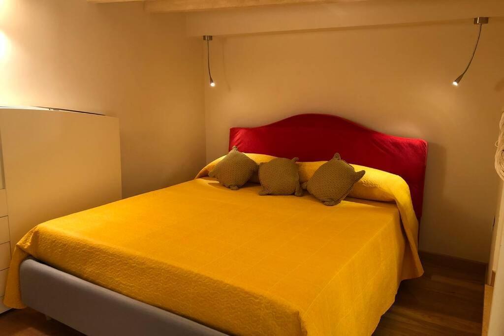 Apartment La Casina In Burlamacchi Milan
