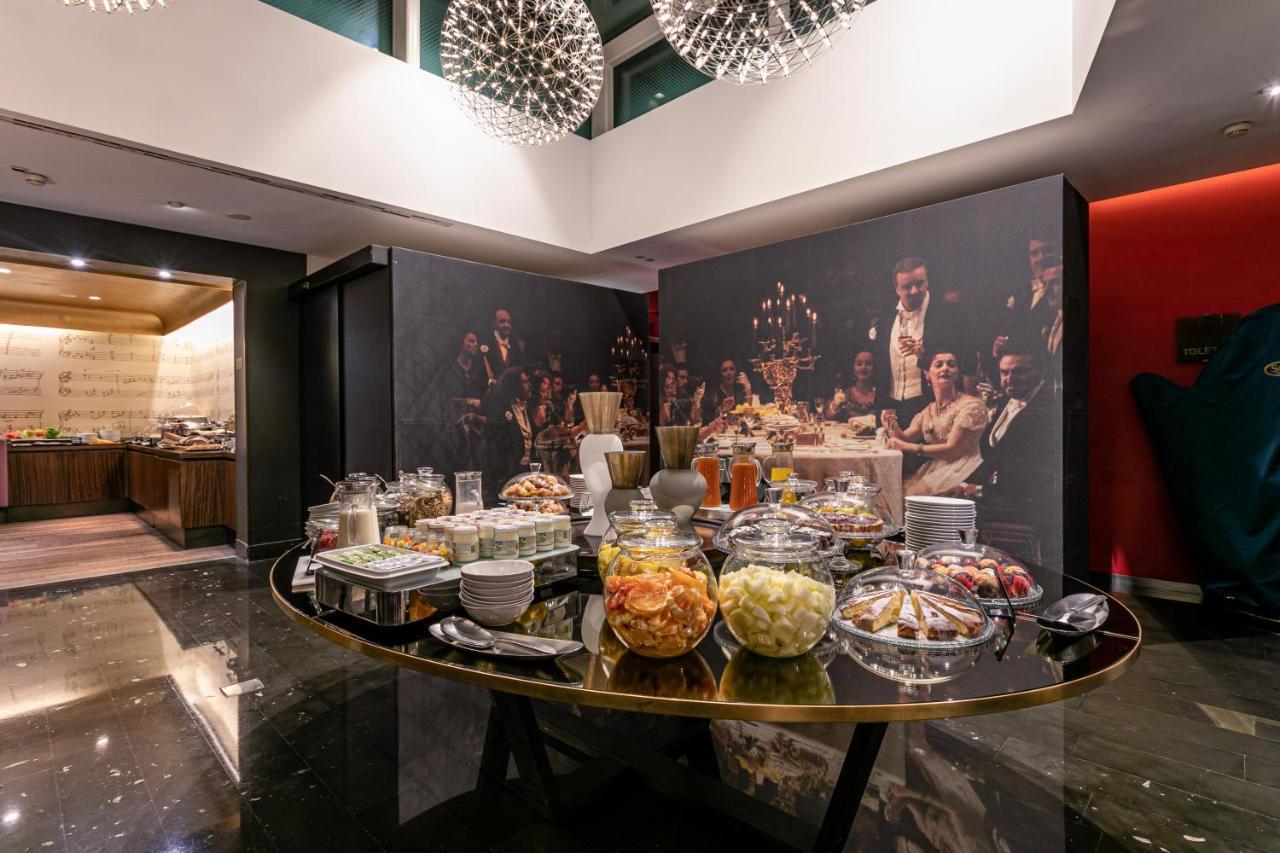 Scala 4* Milan