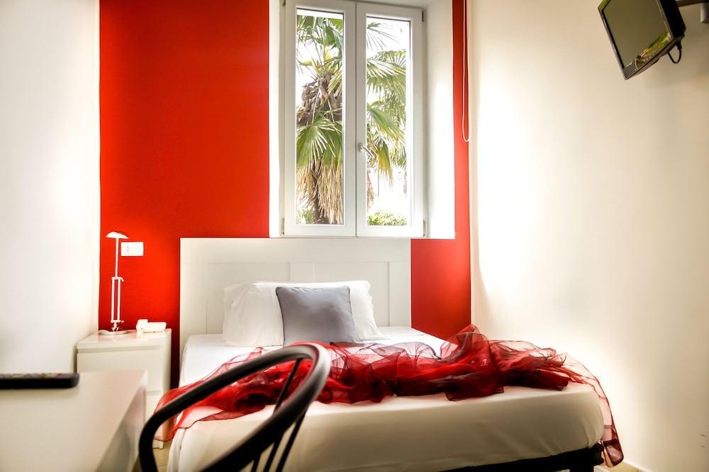 Rossovino Hotel