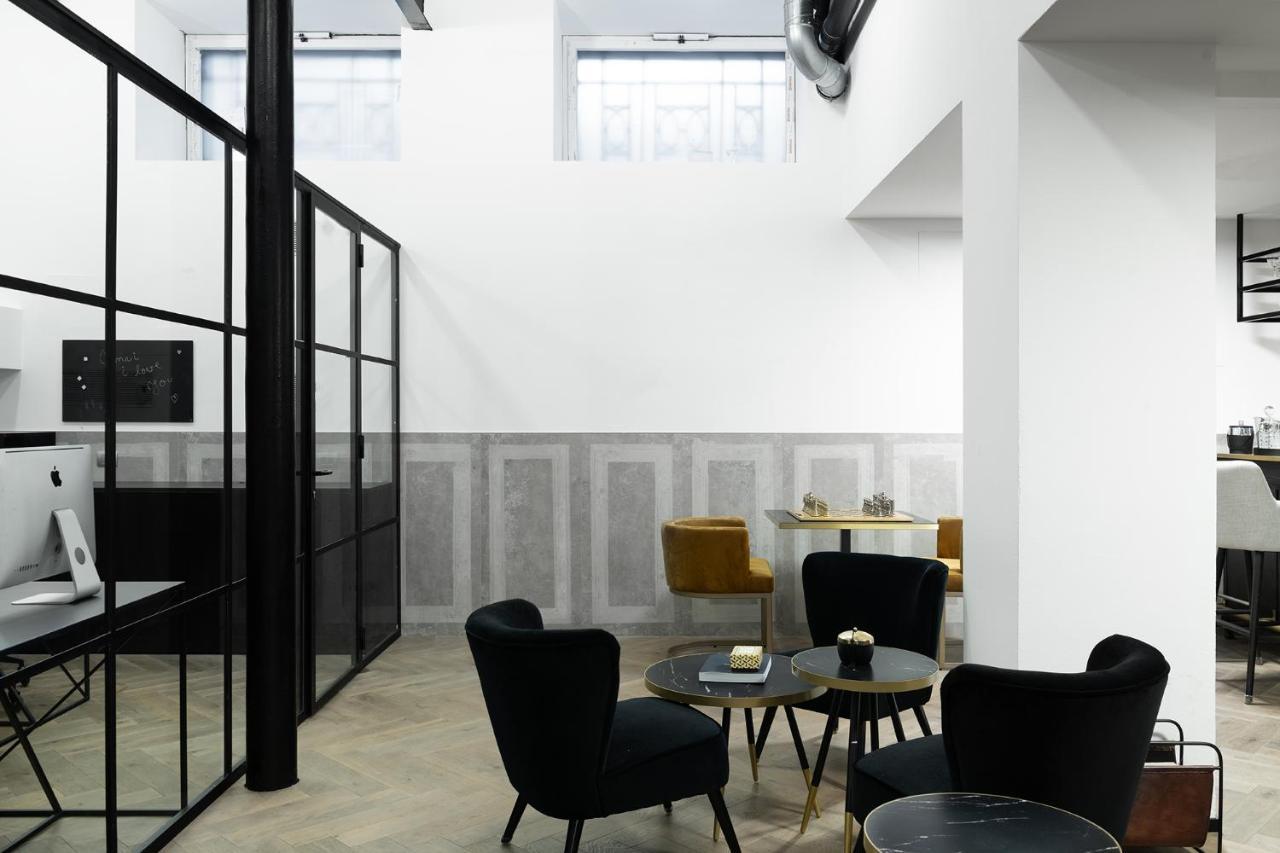 Aria Boutique Farneti Milan