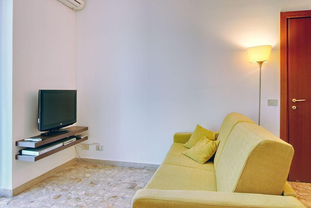 Milan Apartment Rental Apartment *