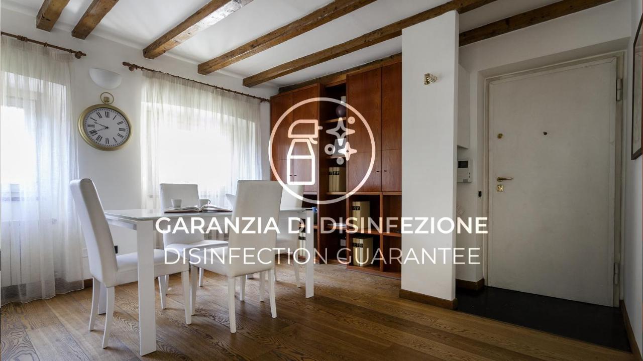 Italianway-corso Monforte * Milan