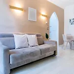 Joivy Vibrant Flat For 4 Near Parks, In Navigli