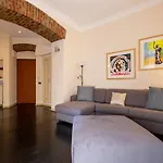 Vincenzo Monti Apartment