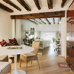 Navigli & Darsena Comfortable Apartment