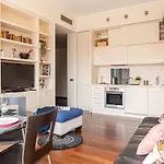 The Best Rent - Bright Two Rooms Apartment Near Cattolica University