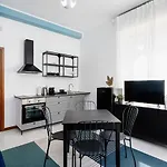 Hemeras Boutique Homes - 6 Design Apartments Near The Expo District