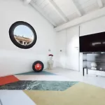 Unique 4 Storey House On Naviglio 4Bd, 4Bt