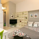 The Best Rent - Beautiful Apartment Near Loreto Metro Station