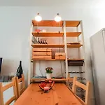 Altido Lovely 1-Br Flat With Easy Access To Centre