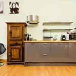 Central Studio Apartment - 24H Self Checkin