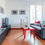 Bright One-Bedroom Apartment With Terrace In Milan