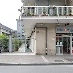 Pasteur Modern Studio With Terrace!