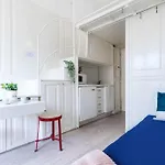 Joivy Lovely Studio For 2 With Balcony Near Duomo