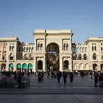 PRESTIGE BOUTIQUE HOMES -Duomo Galleria Vittorio Emanuele