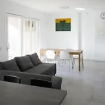 via Govone - Ampio e Luminoso Appartamento con Terrazza