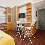 Artist Nadia\'S Apartment In Porta Vercellina