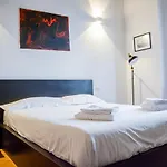 Montenero Flat - Elegant, Modern & Comfortable