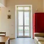 Milano Bocconi-Navigli 10