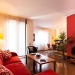 Fara Haus Deluxe - 2 Bedrooms