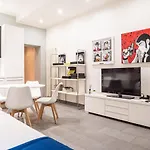 The Best Rent - One-Bedroom Apartment In Cenisio District