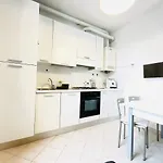 Milan Central Flats Di Adriano Torregrossa