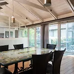 Youhosty - Luxury Town House