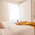 The Best Rent - Modern Apartment Near Corso Buenos Aires
