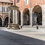 Amazing Flat In Duomo By Easylife