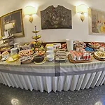 Hotel Bristol