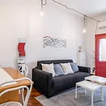 Easylife - Colorful Apartment In Porta Venezia District